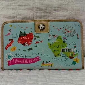 🌺 Spartina 449 “Greetings from the Hawaiian Islans” clutch